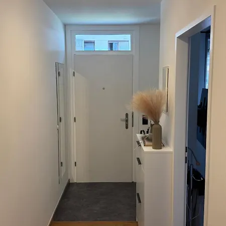 Modern With Mountain View & Cinema Appartement Hall in Tirol